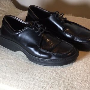 Kenneth Cole New York .mod lace up 8.5 black